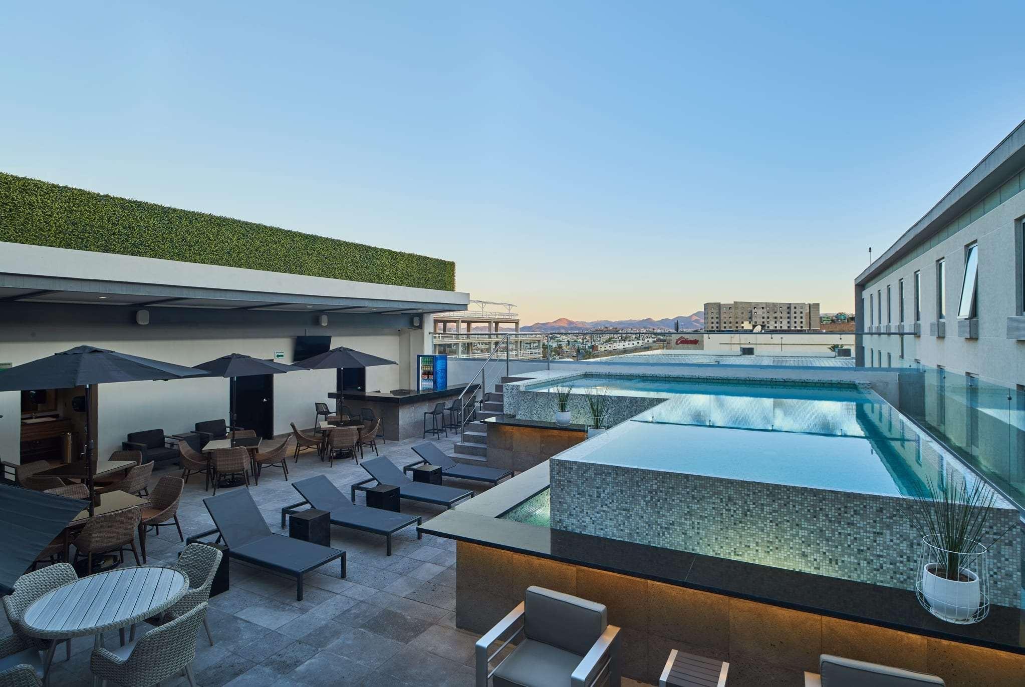 Four Points By Sheraton Distrito Uno Chihuahua Exterior photo