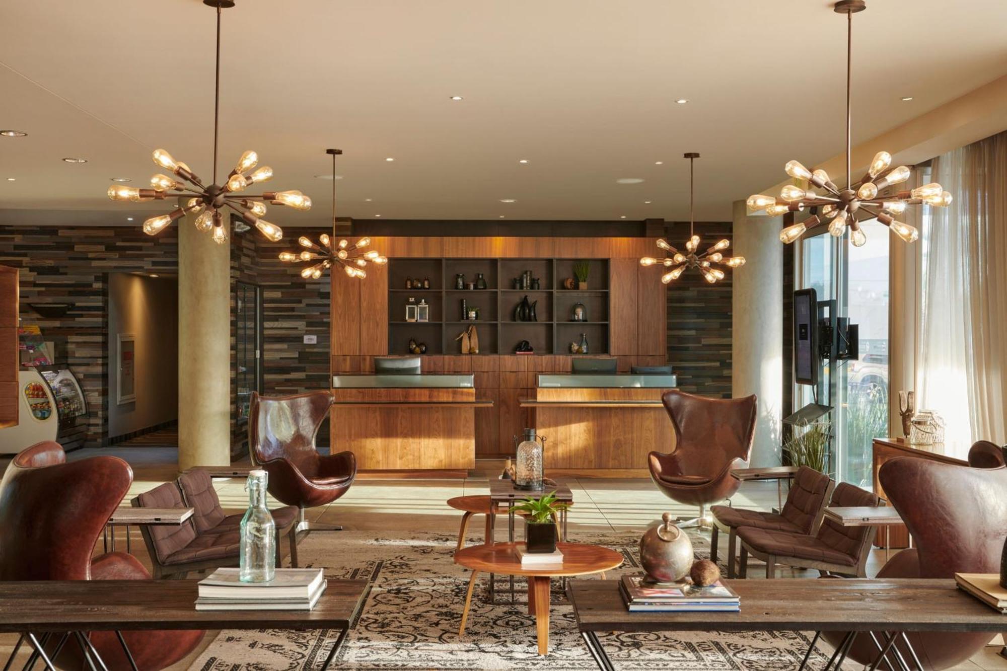Four Points By Sheraton Distrito Uno Chihuahua Exterior photo