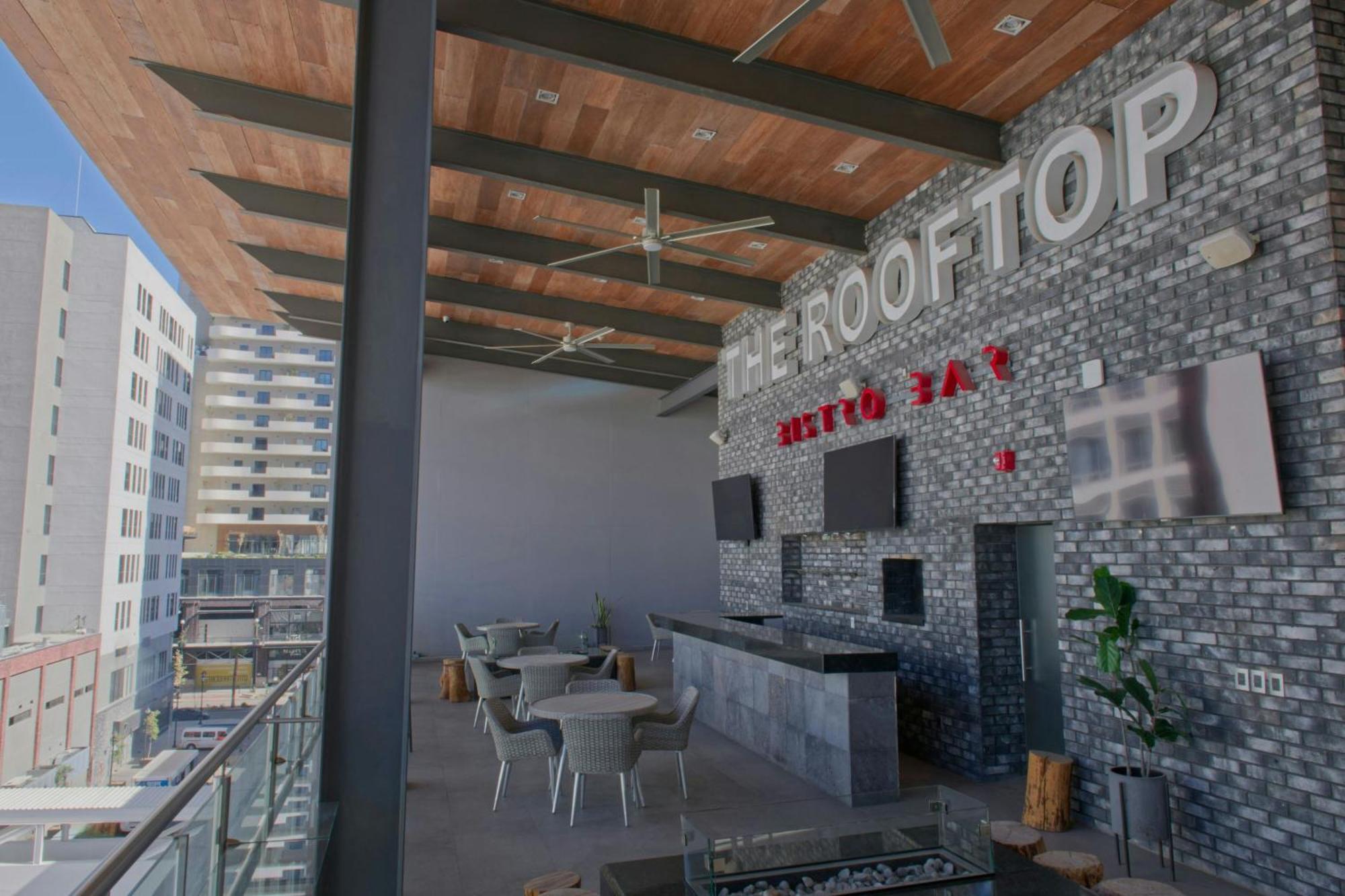 Four Points By Sheraton Distrito Uno Chihuahua Exterior photo
