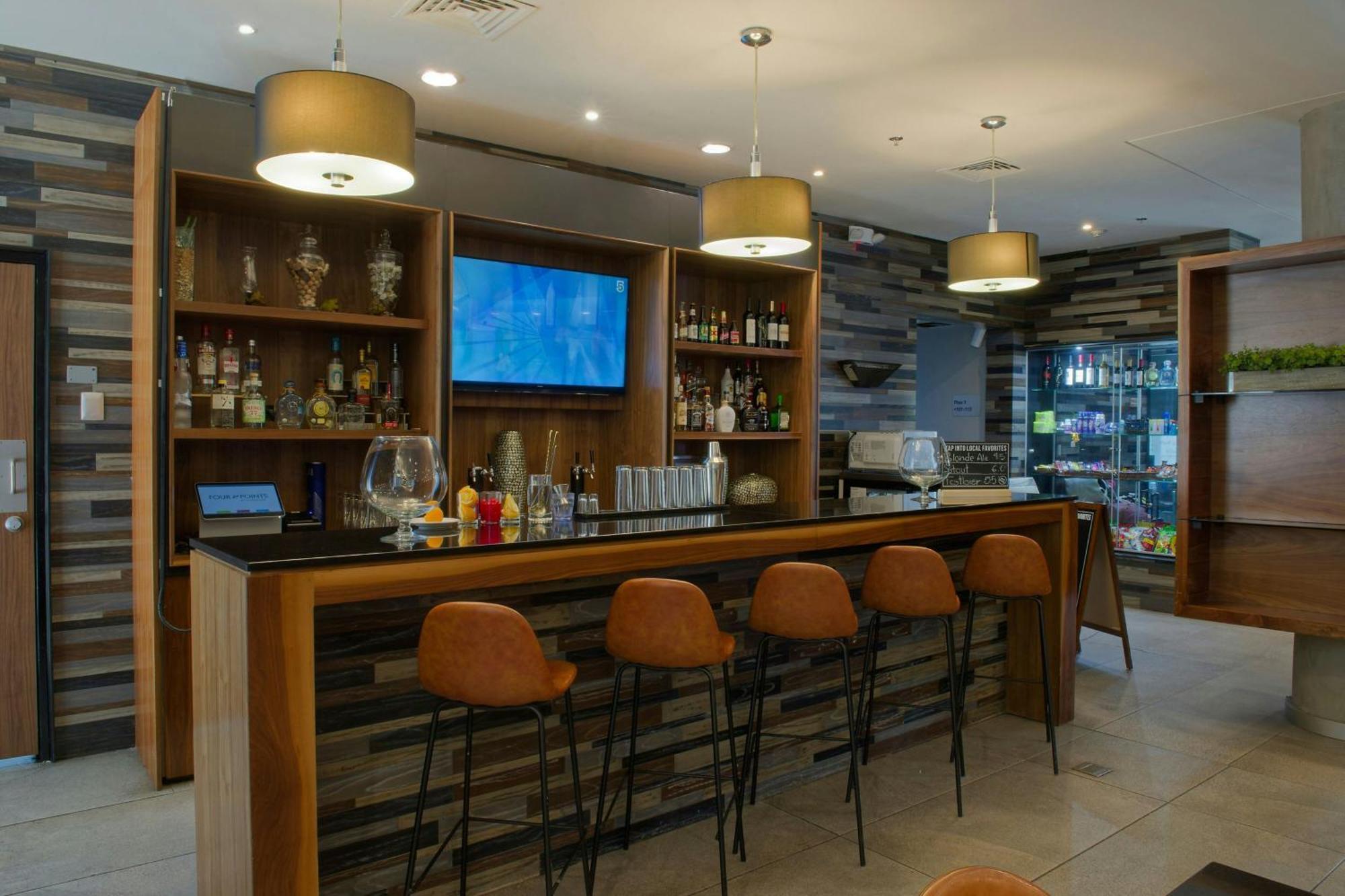 Four Points By Sheraton Distrito Uno Chihuahua Exterior photo